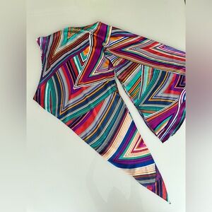 Modern asymmetric tunic with bell sleeve, one shoulder